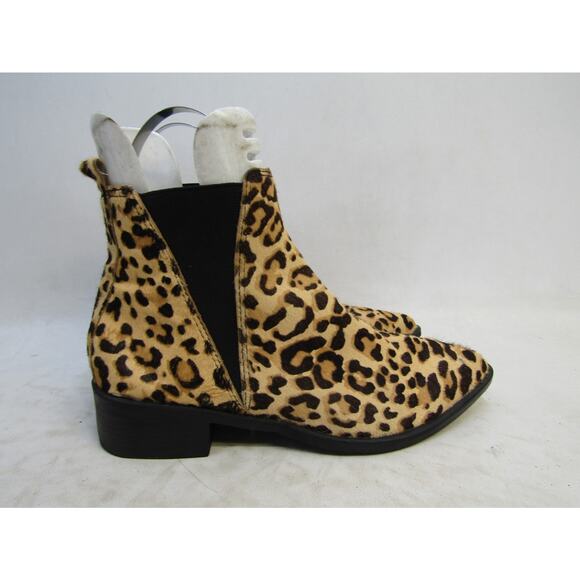 Steve Madden Womens Sz 8 M Cheetah Print Fur Chelsea Ankle Fashion Boots Bootie - Picture 3 of 12